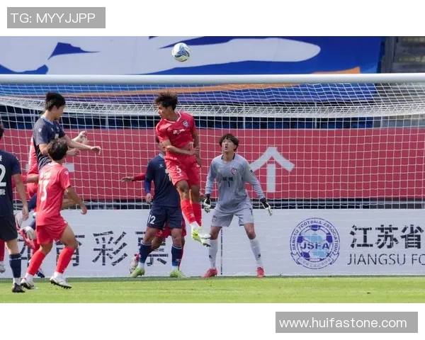 球星与足球队的深厚情缘揭秘：他们为何钟情于这些球队